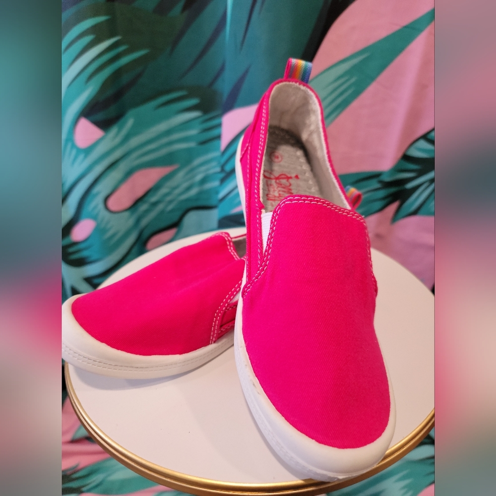 NWOT  Size 3 Pink JellyPop Shoes